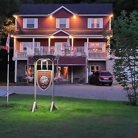 Gîte Le Trésor Caché Bed&Breakfast Chelsea Extérieur photo