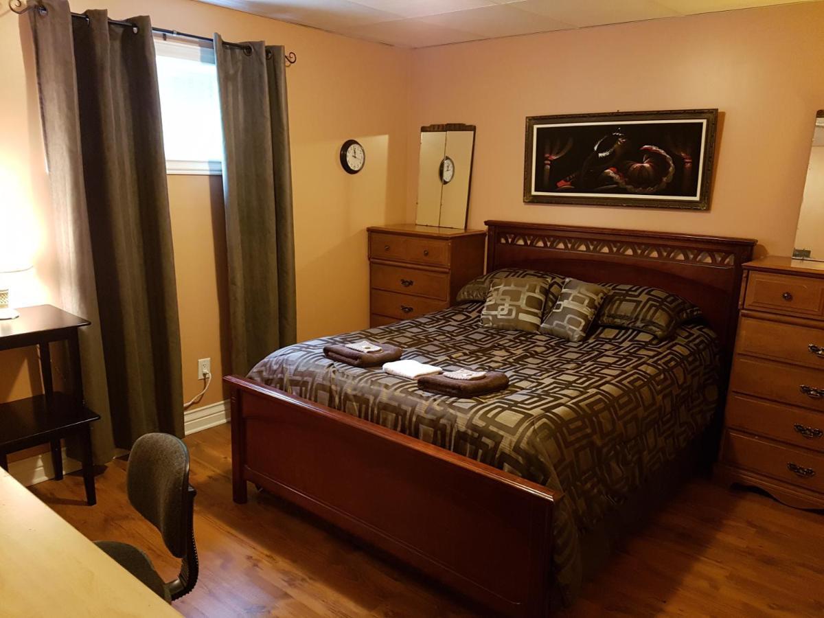 Gîte Le Trésor Caché Bed&Breakfast Chelsea Extérieur photo