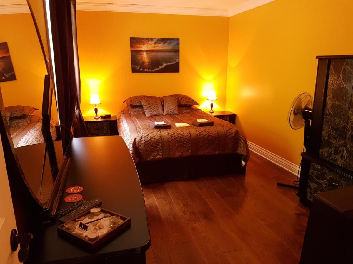 Gîte Le Trésor Caché Bed&Breakfast Chelsea Extérieur photo