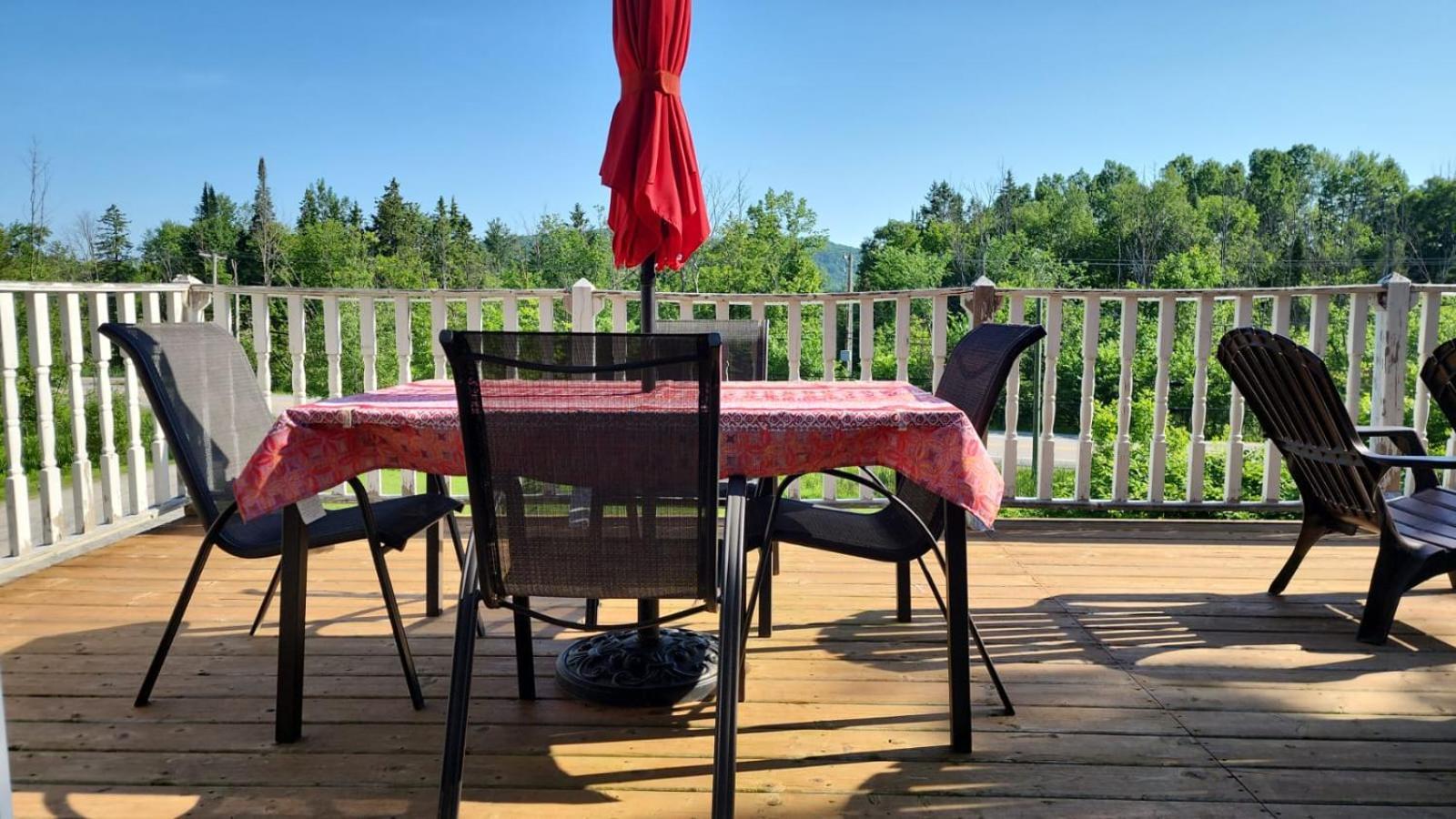 Gîte Le Trésor Caché Bed&Breakfast Chelsea Extérieur photo